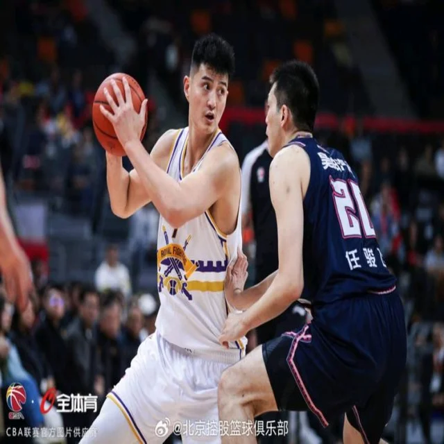 季后赛首轮前瞻：热门球队与黑马的对决悬念